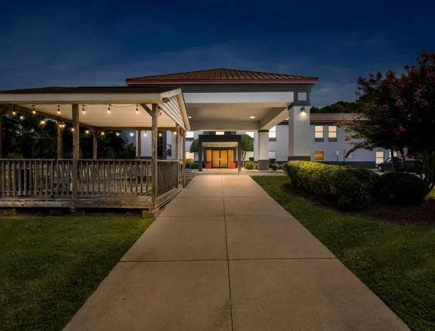 Red Roof PLUS+ Henderson hotel detail image 4