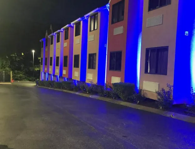 Microtel Inn by Wyndham Murfreesboro hotel detail image 4