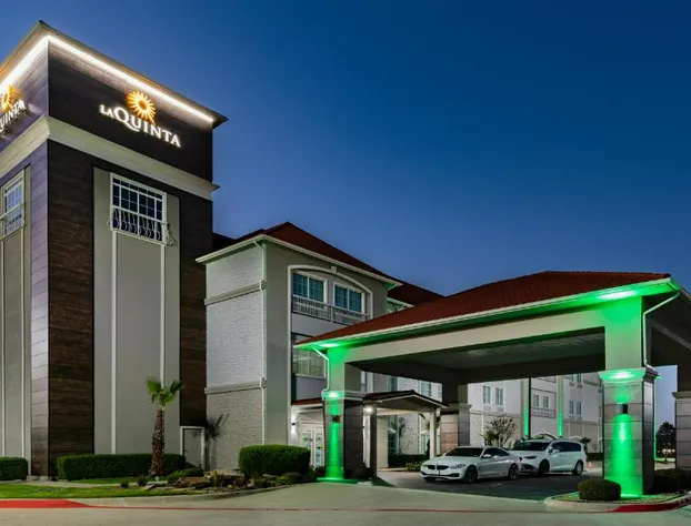 La Quinta Inn & Suites by Wyndham Garland Harbor Point hotel detail image 2