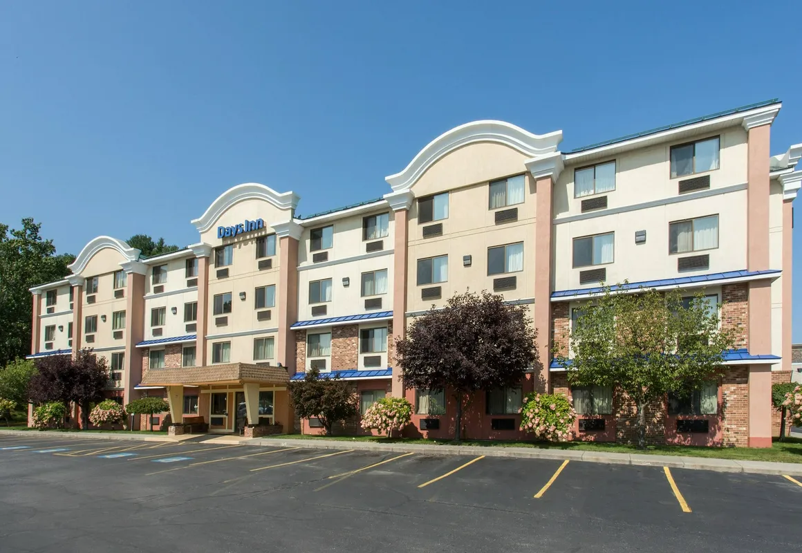 Days Inn by Wyndham Leominster/Fitchburg Area hotel hero