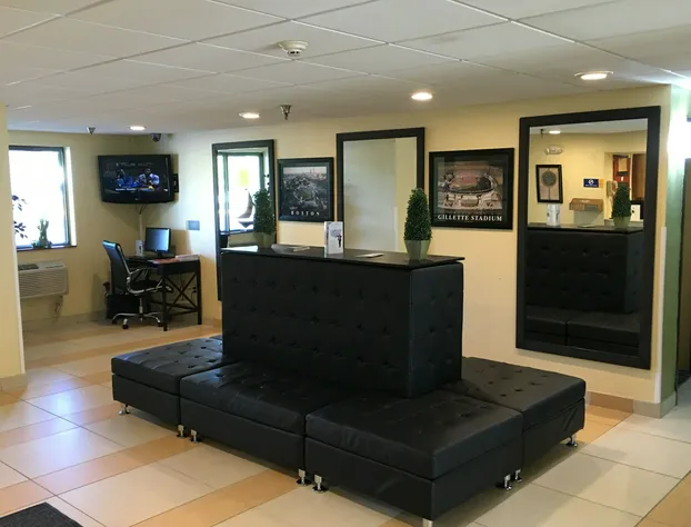 Days Inn by Wyndham Leominster/Fitchburg Area hotel detail image 2