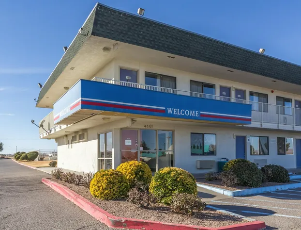 Motel 6-Deming, NM hotel detail image 1