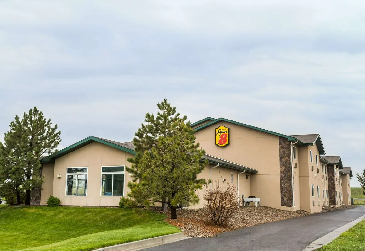 Super 8 by Wyndham Wheatland Wyoming hotel hero