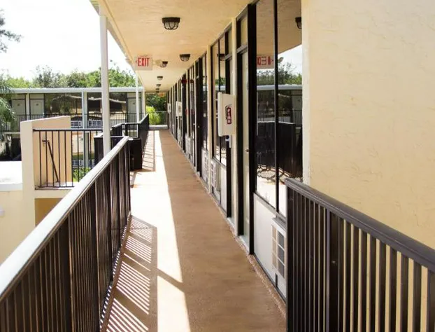 At Home Inn hotel detail image 4