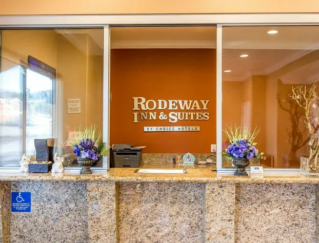 Rodeway Inn & Suites Corona hotel detail image 2