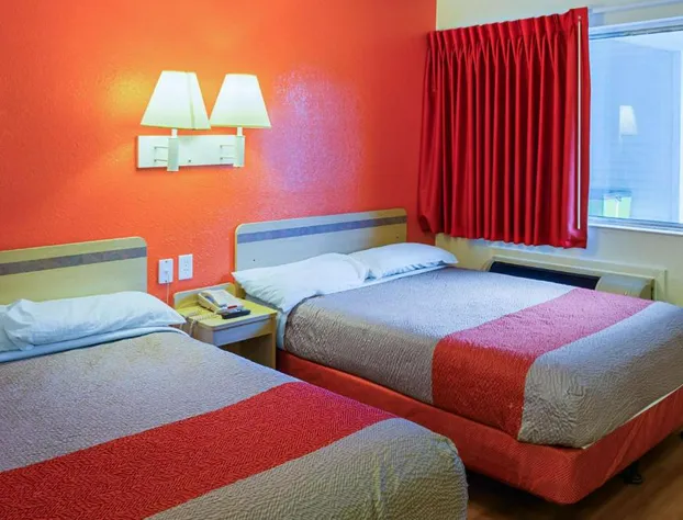 West Ashley Inn hotel detail image 4