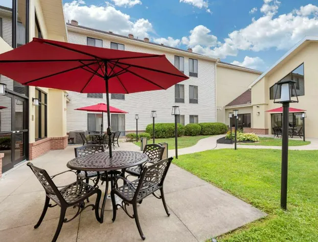 Comfort Inn & Suites Warsaw near US-30 hotel detail image 3