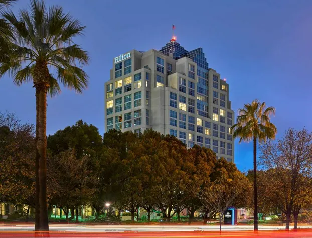 Hilton Los Angeles North/Glendale hotel detail image 2