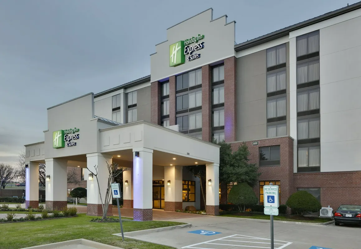 Holiday Inn Express & Suites Irving Conv Ctr - Las Colinas by IHG hotel hero