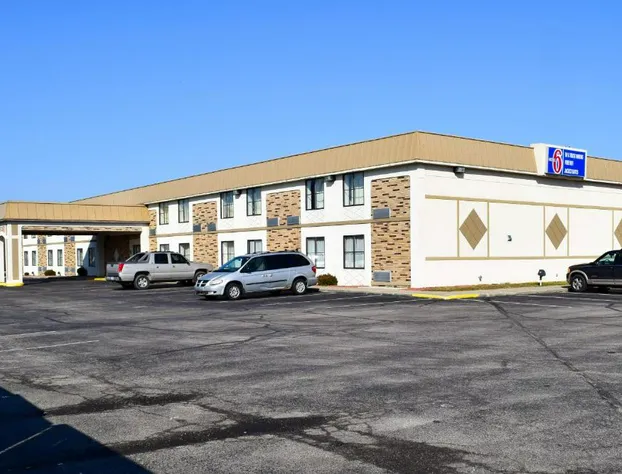 Motel 6 Springfield, OH hotel detail image 3