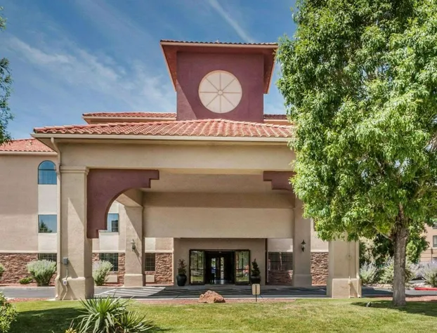 Quality Inn & Suites Albuquerque West hotel detail image 2