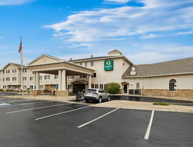 Quality Inn near Monument Health Rapid City Hospital hotel detail image 1