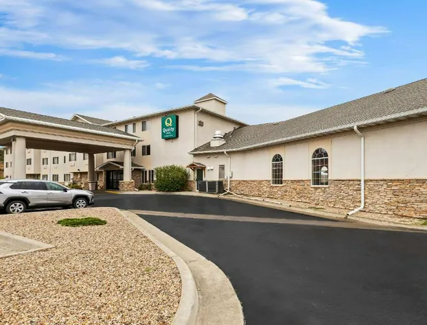 Quality Inn near Monument Health Rapid City Hospital hotel detail image 3