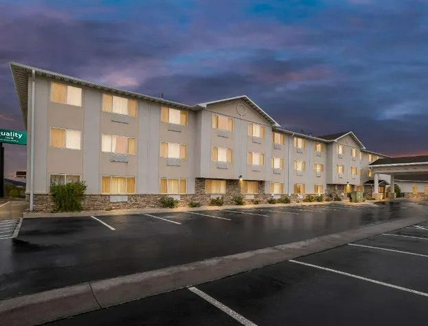 Quality Inn near Monument Health Rapid City Hospital hotel detail image 1