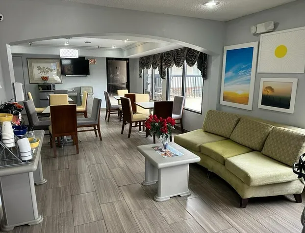 Quality Inn & Suites Decatur - Priceville I-65 hotel detail image 1