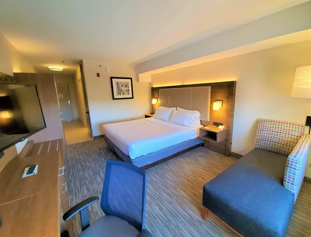 Holiday Inn Express & Suites Seattle North - Lynnwood by IHG hotel detail image 4