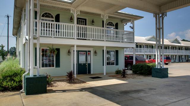 Key West Inn - Childersburg hotel detail image 2