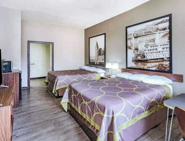 Super 8 by Wyndham Columbia hotel detail image 2