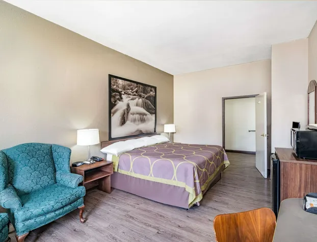 Super 8 by Wyndham Columbia hotel detail image 3