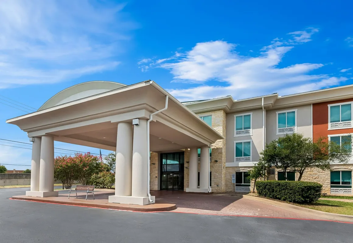Holiday Inn Express & Suites Austin SW - Sunset Valley by IHG hotel hero