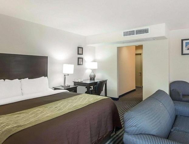 Quality Inn Tulsa-Downtown West hotel detail image 2