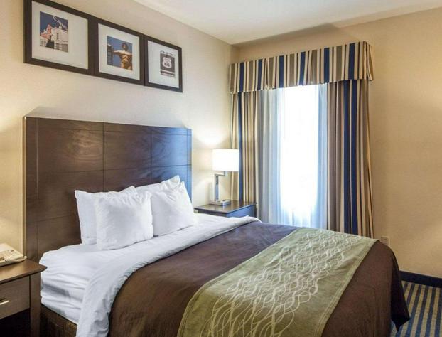 Quality Inn Tulsa-Downtown West hotel detail image 4