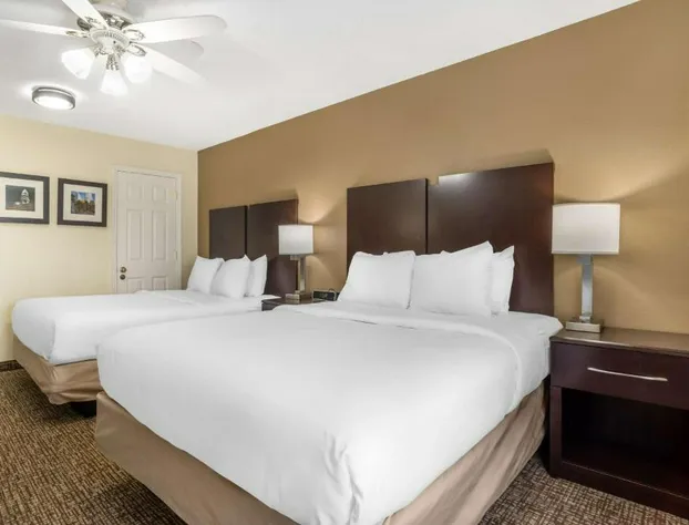 Comfort Inn & Suites Lake Norman hotel detail image 3