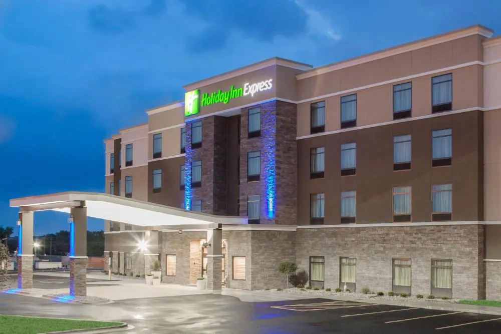 Holiday Inn Express Moline - Quad Cities Area by IHG hotel hero
