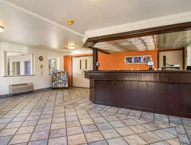 Motel 6 Portland, OR Mall 205 hotel detail image 4