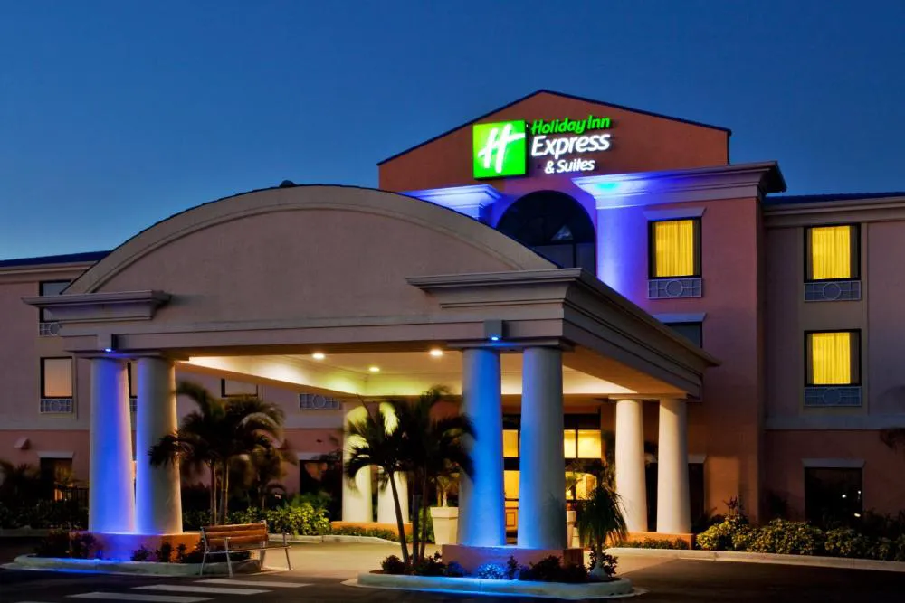 Holiday Inn Express Hotel & Suites Lake Okeechobee by IHG hotel hero