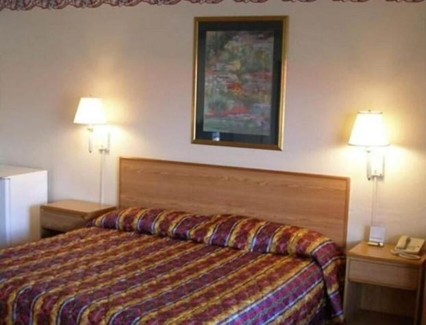 Red Carpet Inn hotel detail image 2