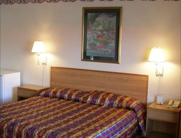 Red Carpet Inn hotel detail image 3
