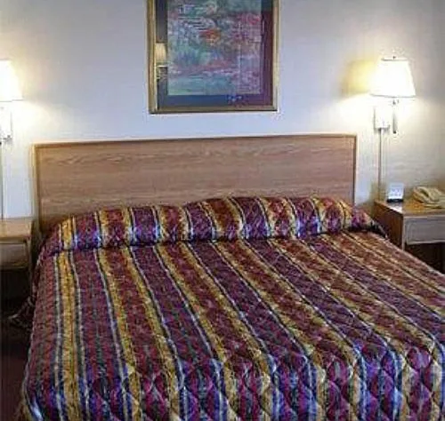 Red Carpet Inn hotel detail image 4