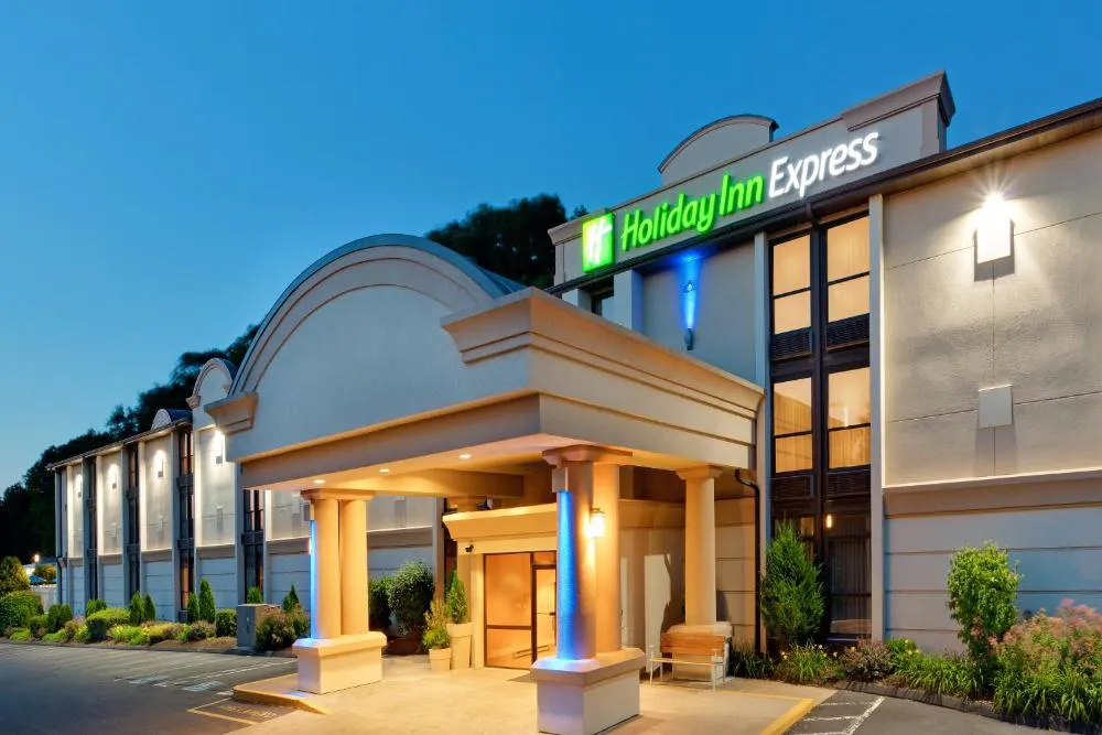 Holiday Inn Express Southington by IHG hotel hero