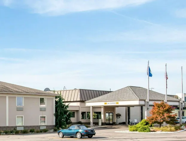 Quality Inn & Suites Next to the Casino hotel detail image 2