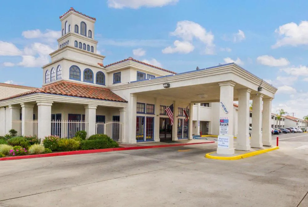 Motel 6 Hemet hotel hero