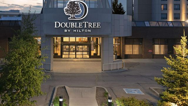 DoubleTree by Hilton Hotel West Edmonton hotel detail image 1