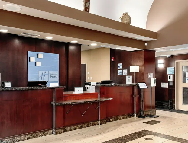 Holiday Inn Express Hotel & Suites Edmonton North by IHG hotel detail image 2