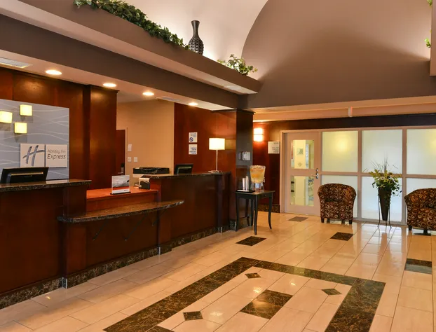 Holiday Inn Express Hotel & Suites Edmonton North by IHG hotel detail image 4