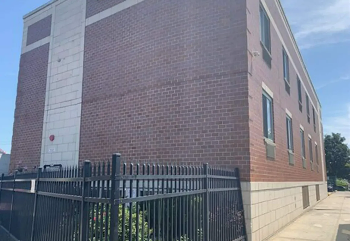 Cresthaven Inn JFK hotel hero