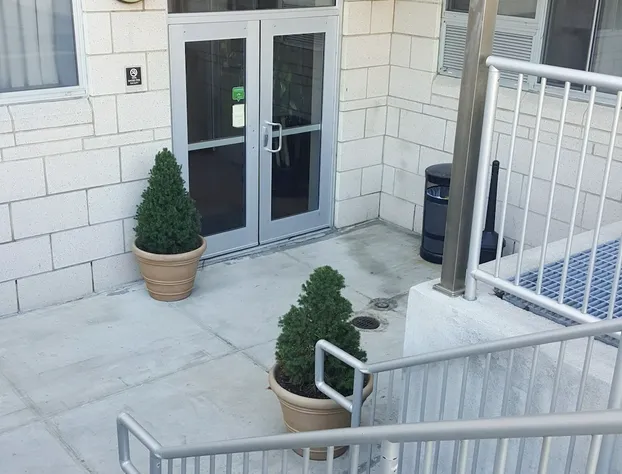 Cresthaven Inn JFK hotel detail image 1