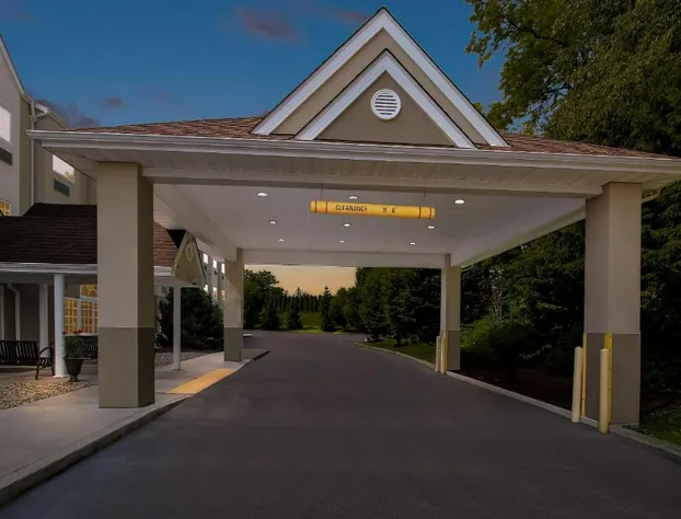 Quality Inn & Suites hotel detail image 3