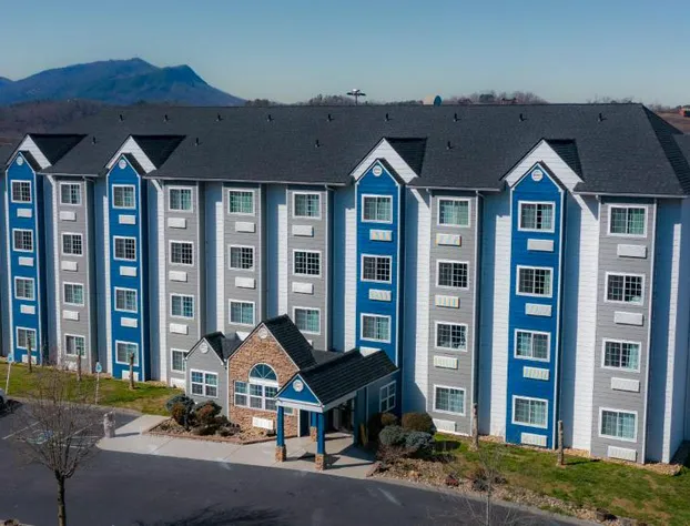 Microtel Inn & Suites by Wyndham Pigeon Forge hotel detail image 3