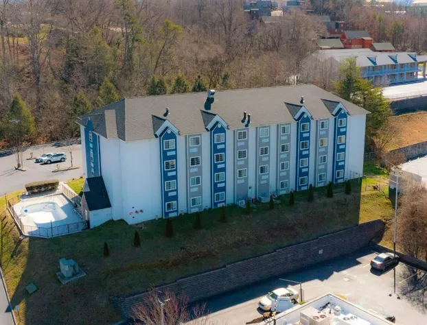 Microtel Inn & Suites by Wyndham Pigeon Forge hotel detail image 3