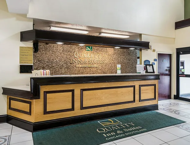 Quality Inn & Suites near I-80 and I-294 hotel detail image 2