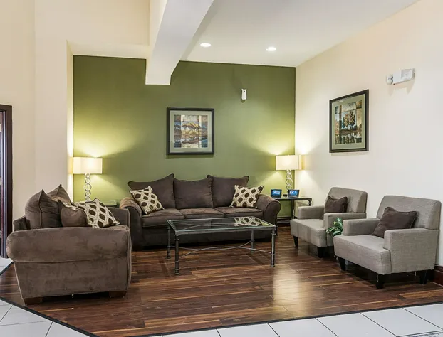 Quality Inn & Suites near I-80 and I-294 hotel detail image 3