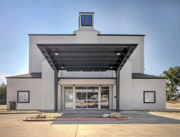 Motel 6 Cedar Park, TX hotel detail image 1