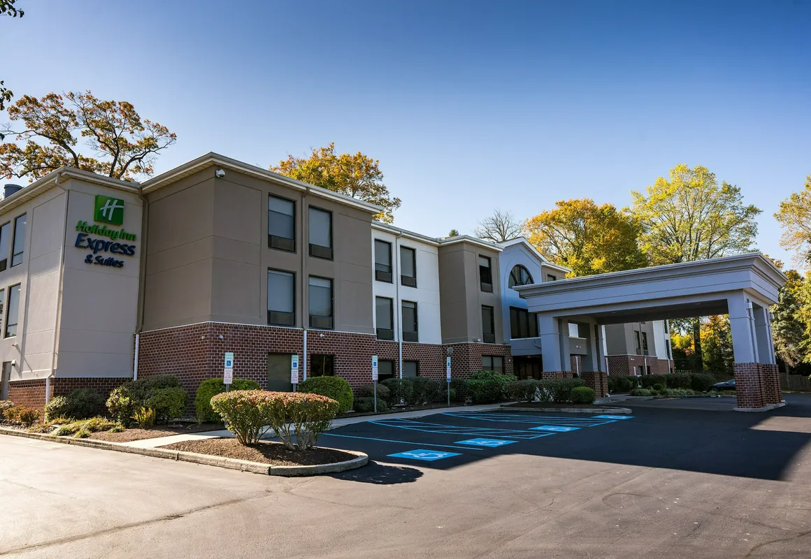 Holiday Inn Express Hotel & Suites West Chester by IHG hotel hero
