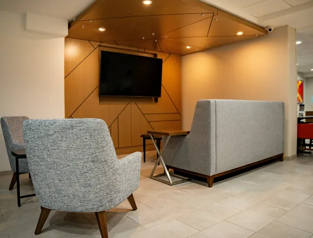 Holiday Inn Express Hotel & Suites West Chester by IHG hotel detail image 3