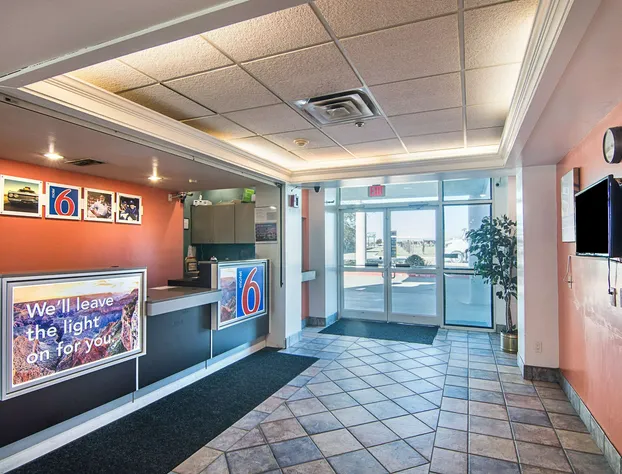 Motel 6 Terrell, TX hotel detail image 3